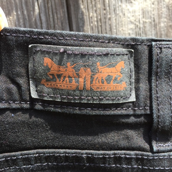 Levi’s Perfectly Slimming Stonewashed Black 512 Bootcut Jeans - Picture 6 of 8